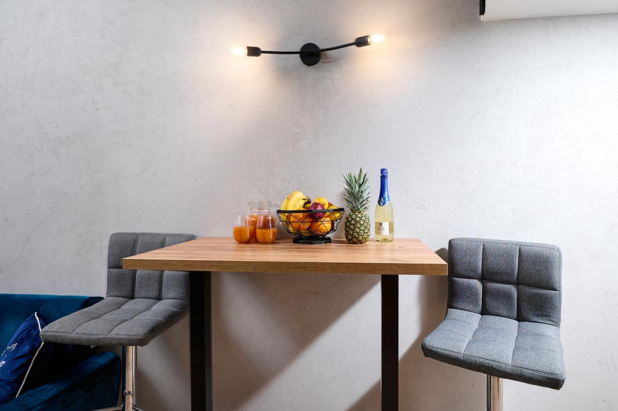 Appartamento Studio Z Widokiem Na Piotrkowska Łódź Esterno foto